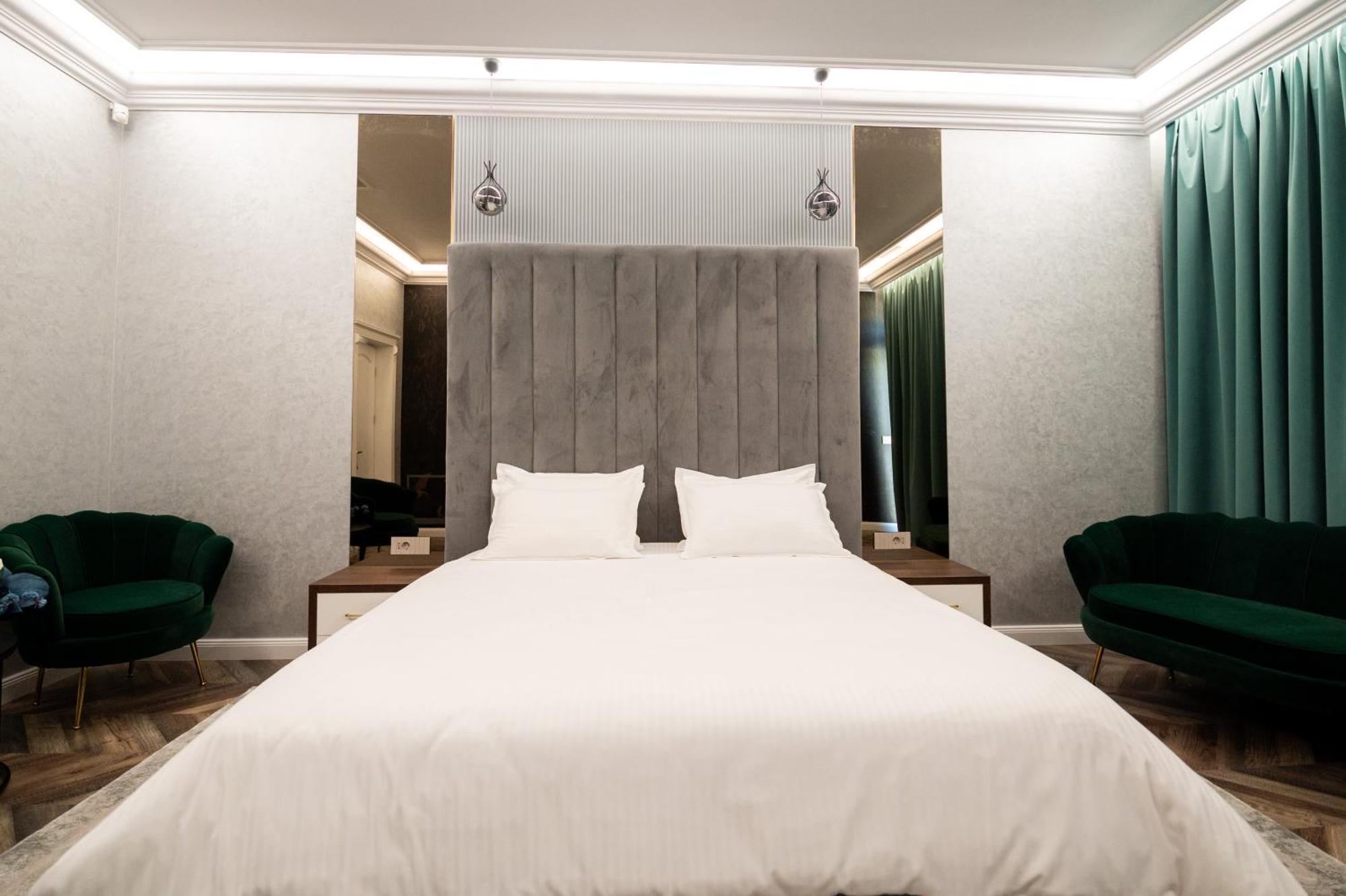 The Penthouse Hotel วาสลุย ภายนอก รูปภาพ