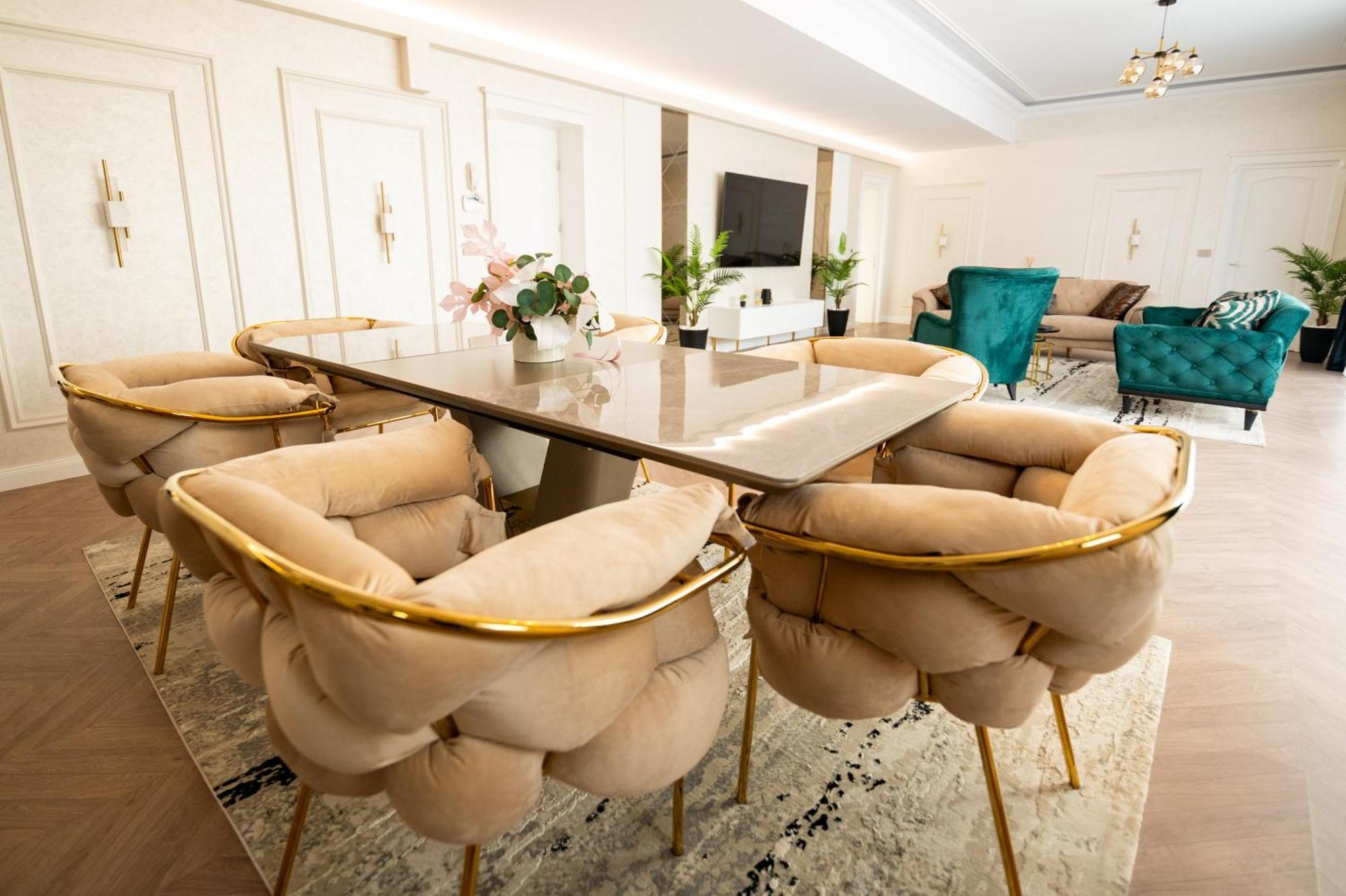 The Penthouse Hotel วาสลุย ภายนอก รูปภาพ