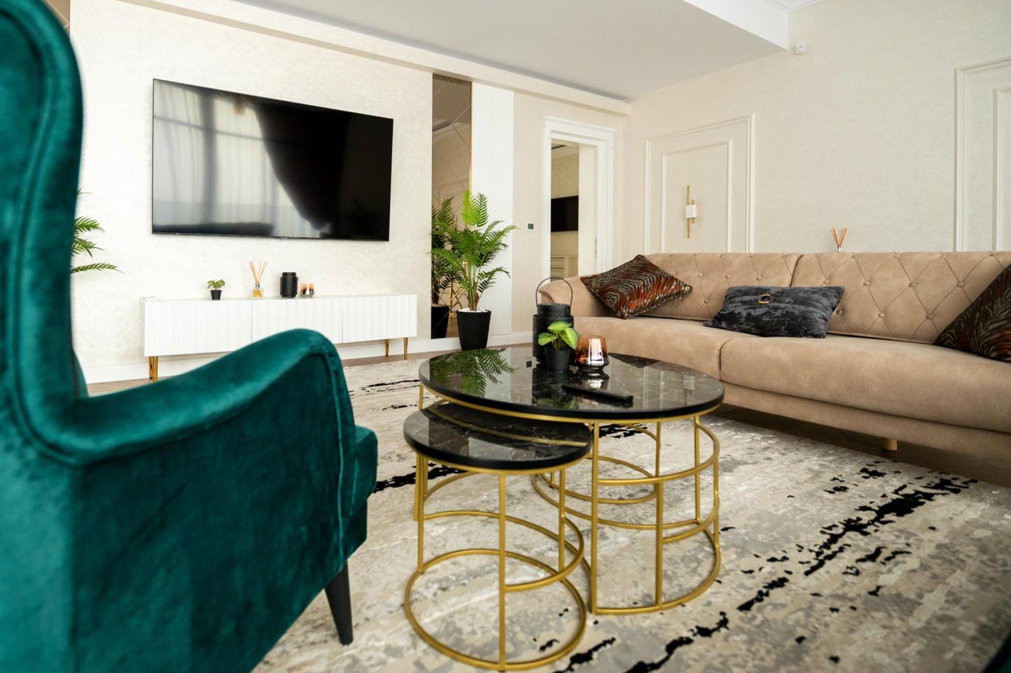 The Penthouse Hotel วาสลุย ภายนอก รูปภาพ